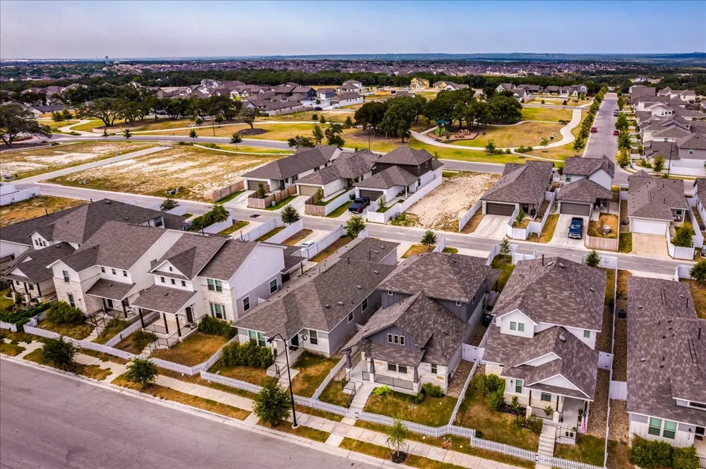 223 Rieber Road Kyle, TX 78640