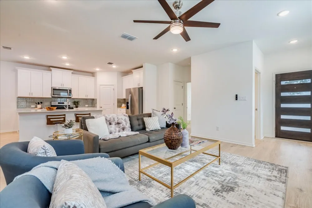 223 Rieber Road Kyle, TX 78640