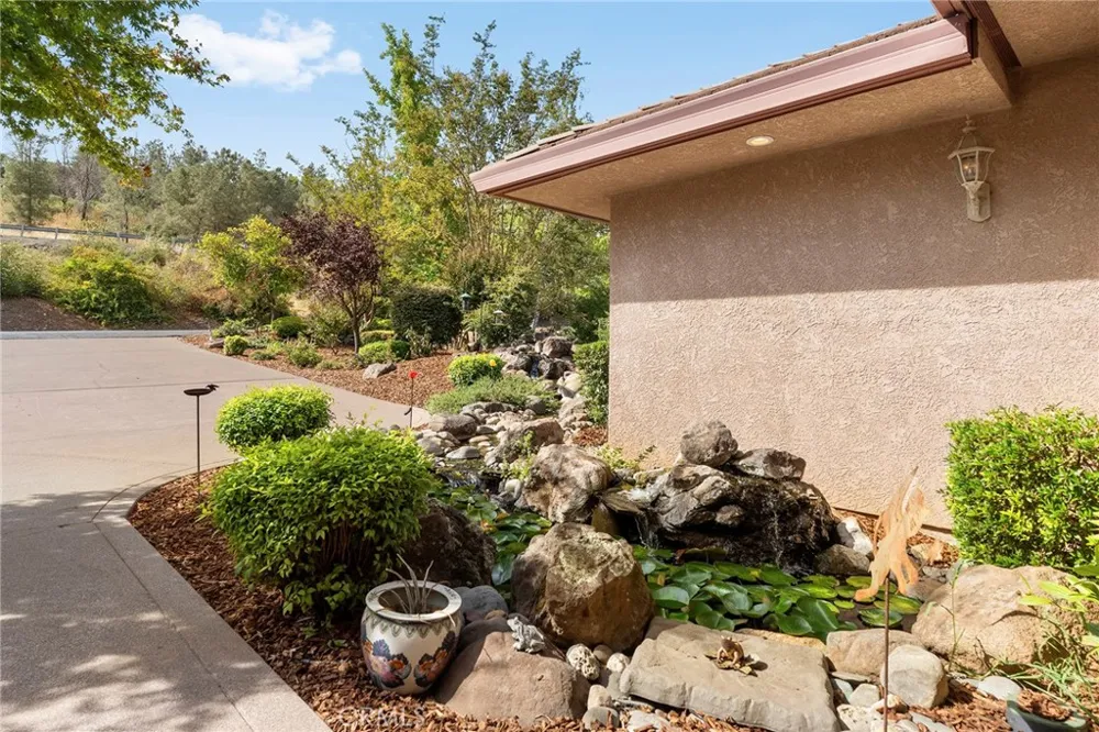 14898 Eagle Ridge Drive Forest Ranch, CA 95942