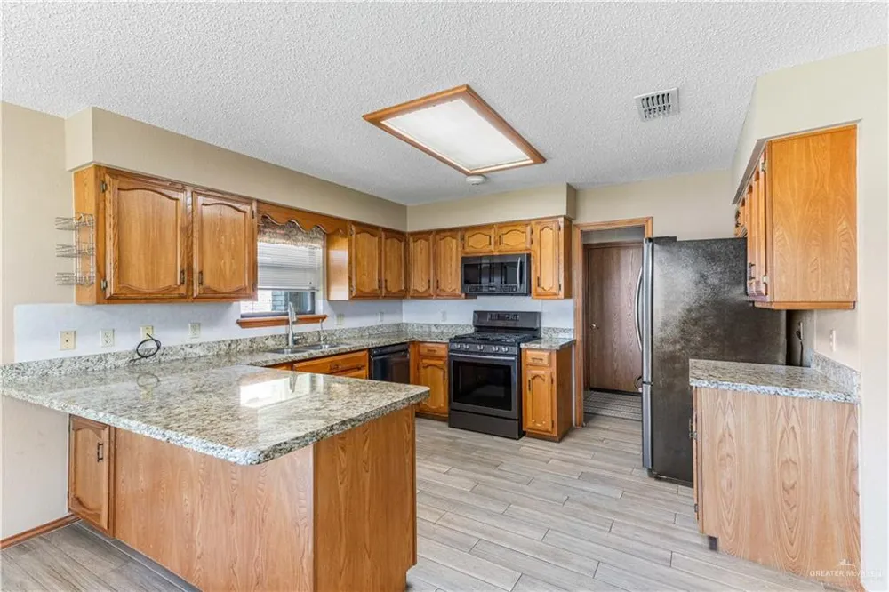 7415 Golf Drive Mission, TX 78572