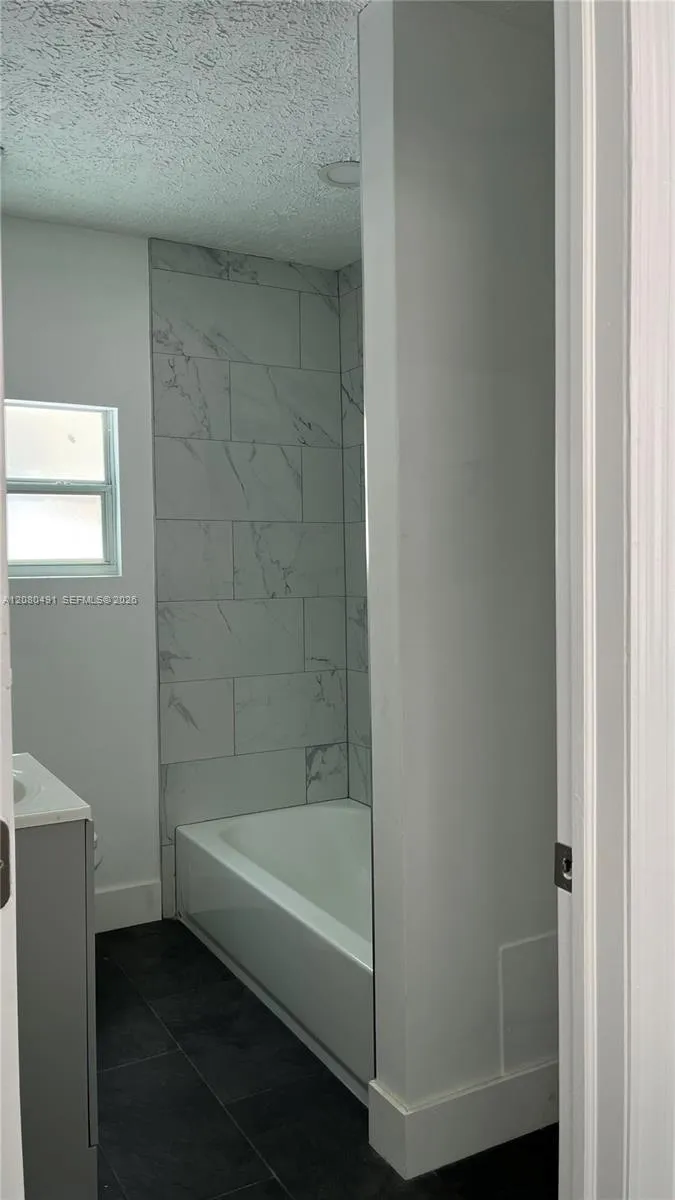 8 S C St Lake Worth, FL 33460