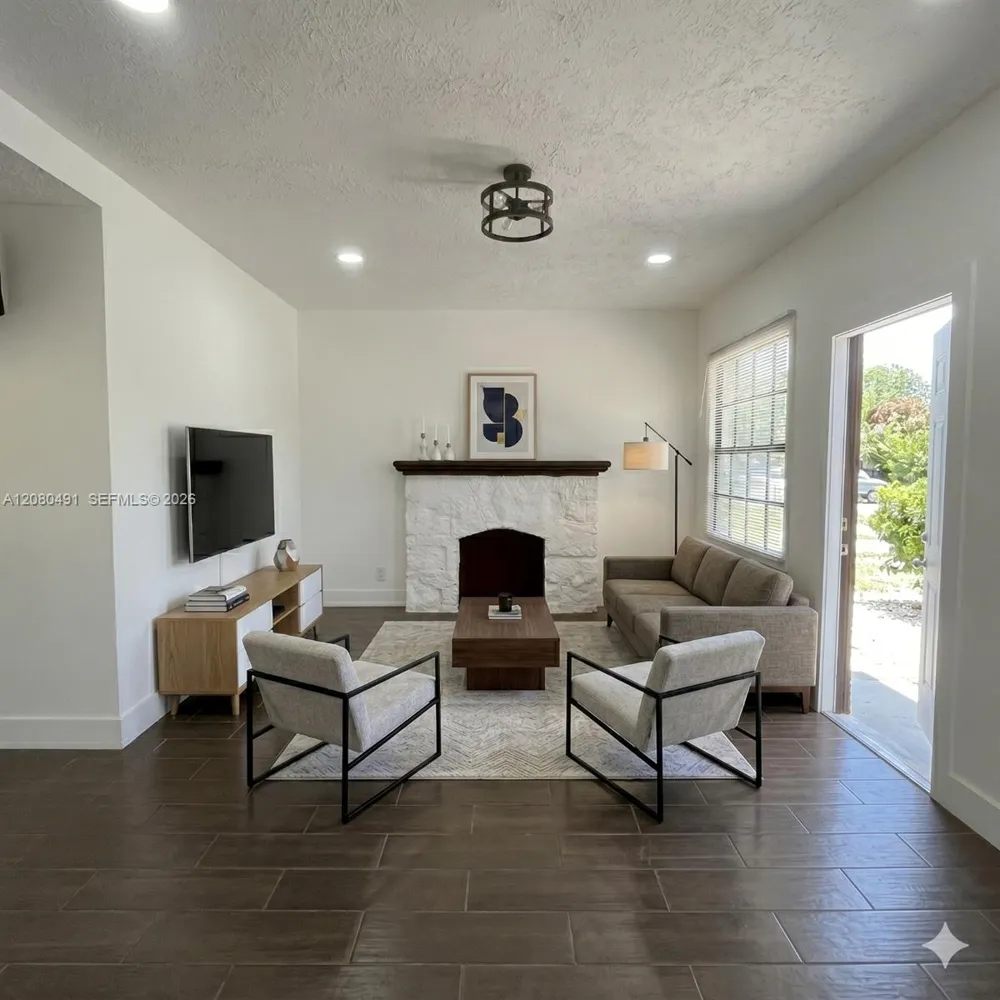 8 S C St Lake Worth, FL 33460
