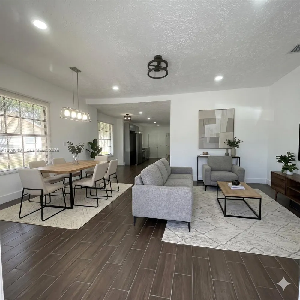8 S C St Lake Worth, FL 33460