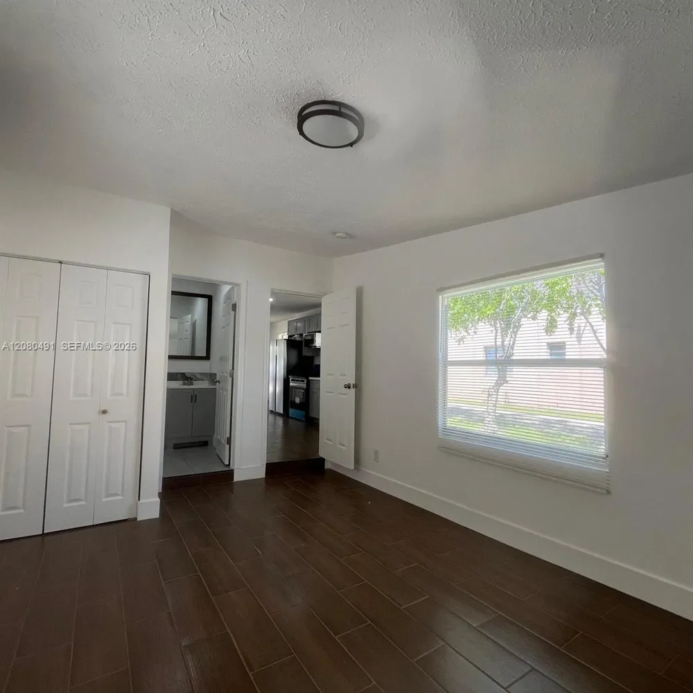 8 S C St Lake Worth, FL 33460