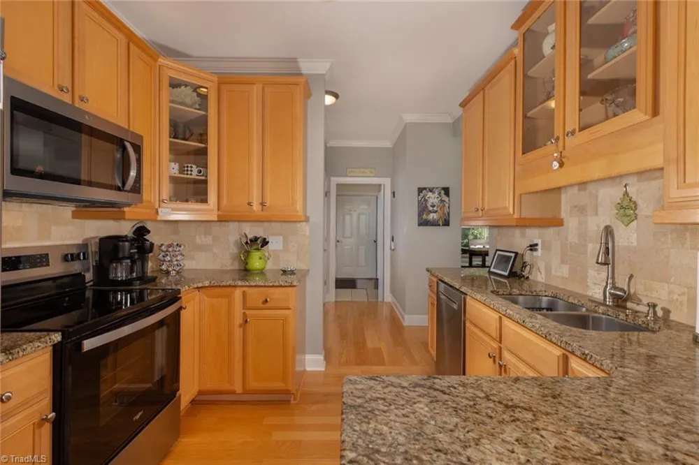 196 Freemont Drive Thomasville, NC 27360
