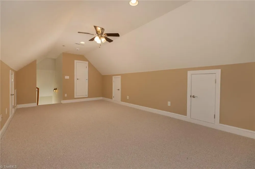 196 Freemont Drive Thomasville, NC 27360