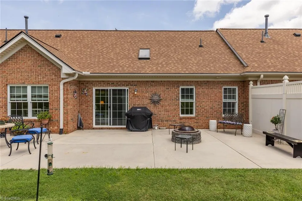 196 Freemont Drive Thomasville, NC 27360