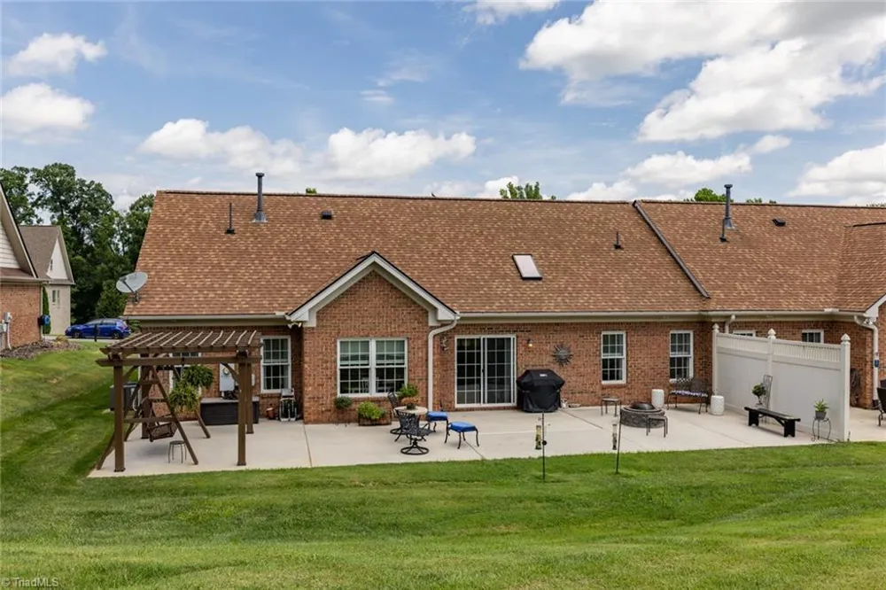 196 Freemont Drive Thomasville, NC 27360