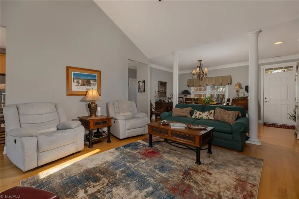 196 Freemont Drive Thomasville, NC 27360