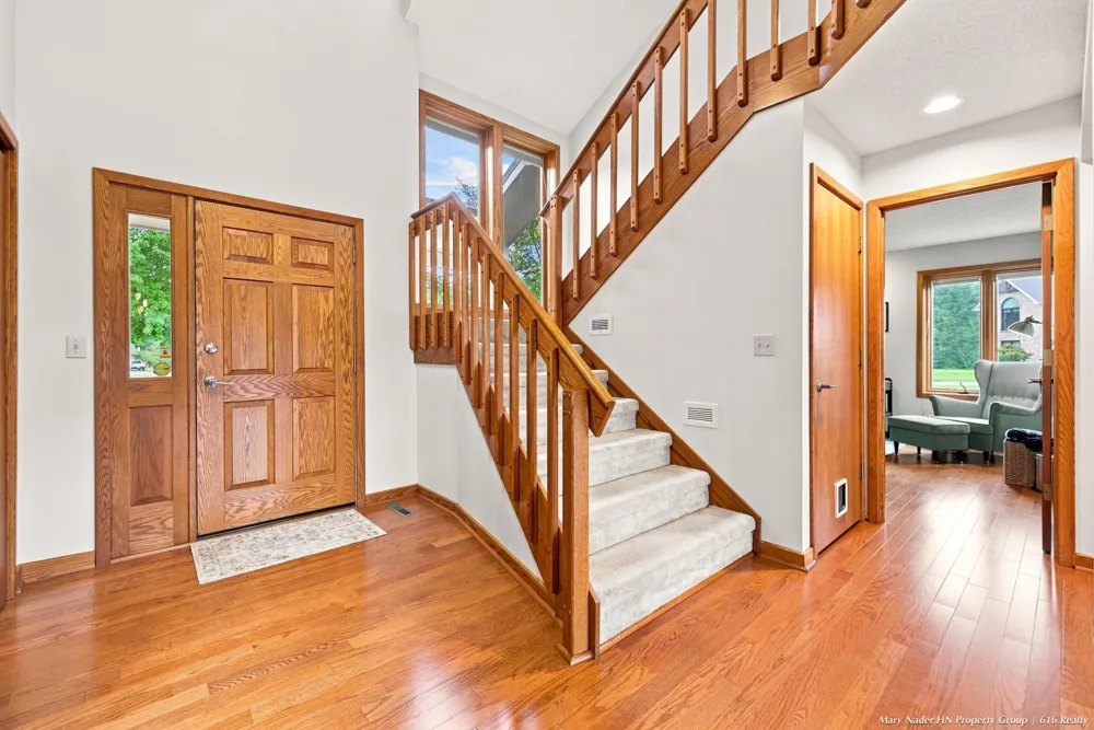 10767 Meadowbrook Court Oronoko Charter Township, MI 49103