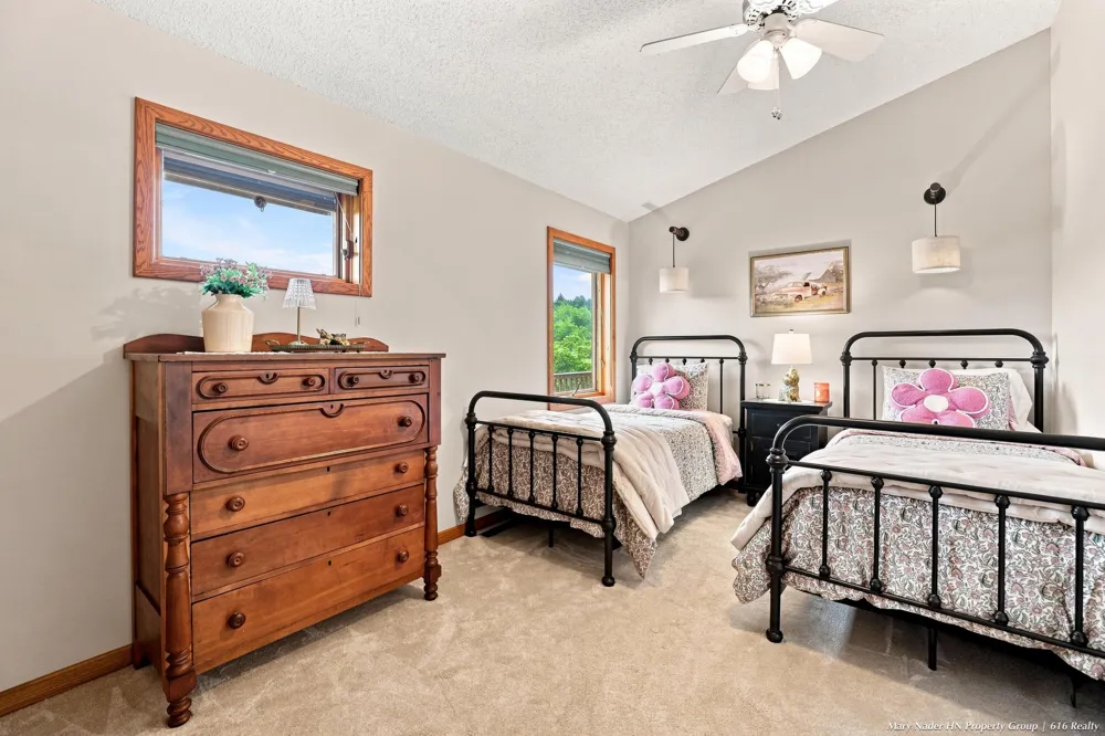10767 Meadowbrook Court Oronoko Charter Township, MI 49103