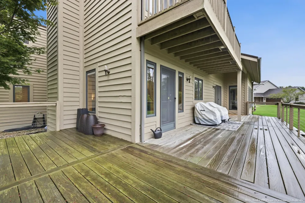 10767 Meadowbrook Court Oronoko Charter Township, MI 49103