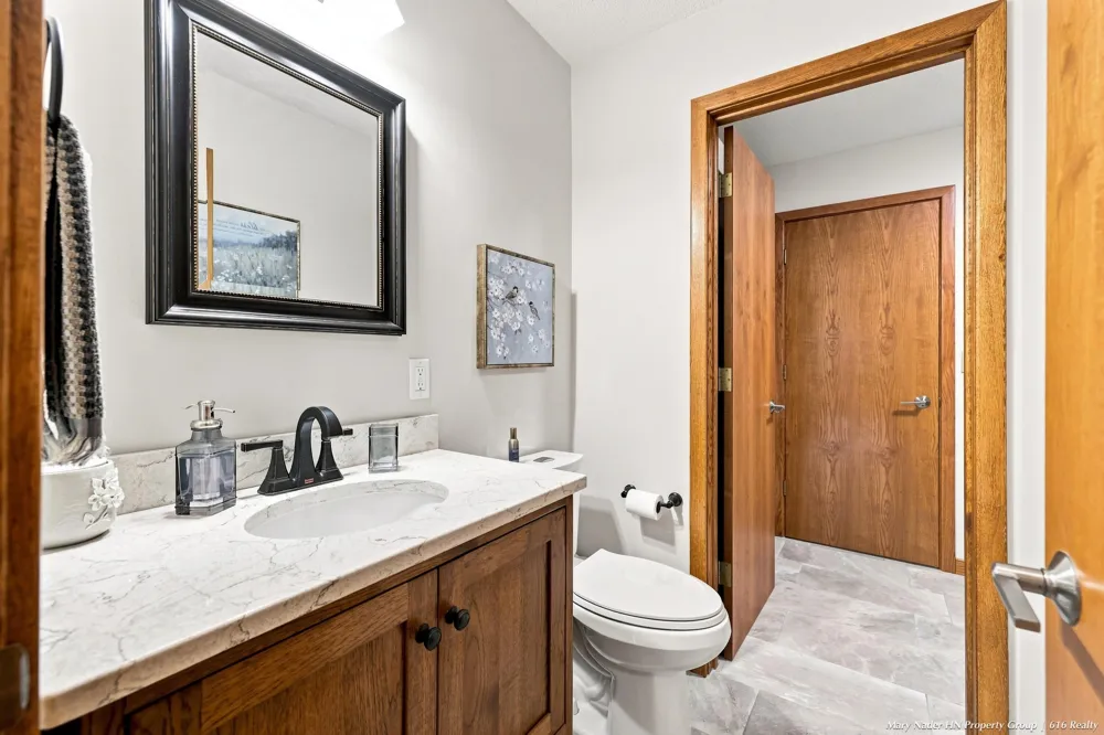 10767 Meadowbrook Court Oronoko Charter Township, MI 49103