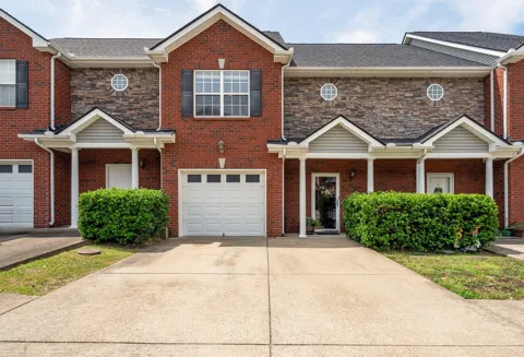 302 Villa Cir