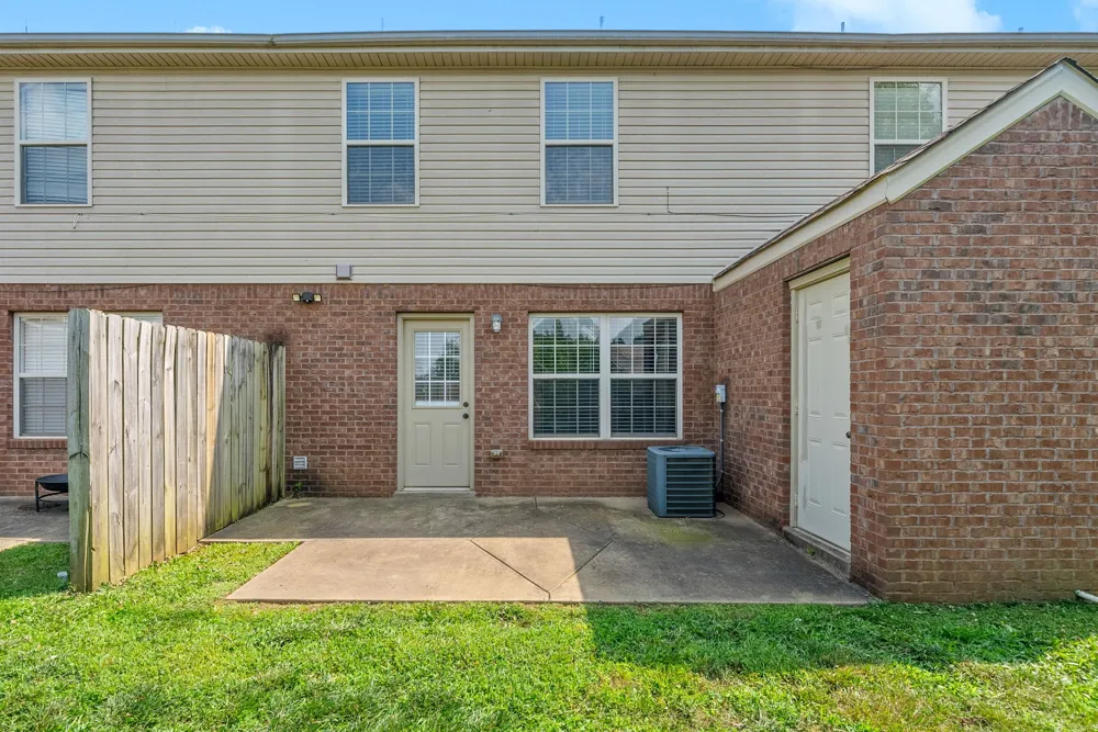 1801 Beckett Drive #B Clarksville, TN 37042