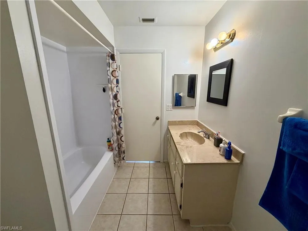 1435 SE 19th Street Cape Coral, FL 33990