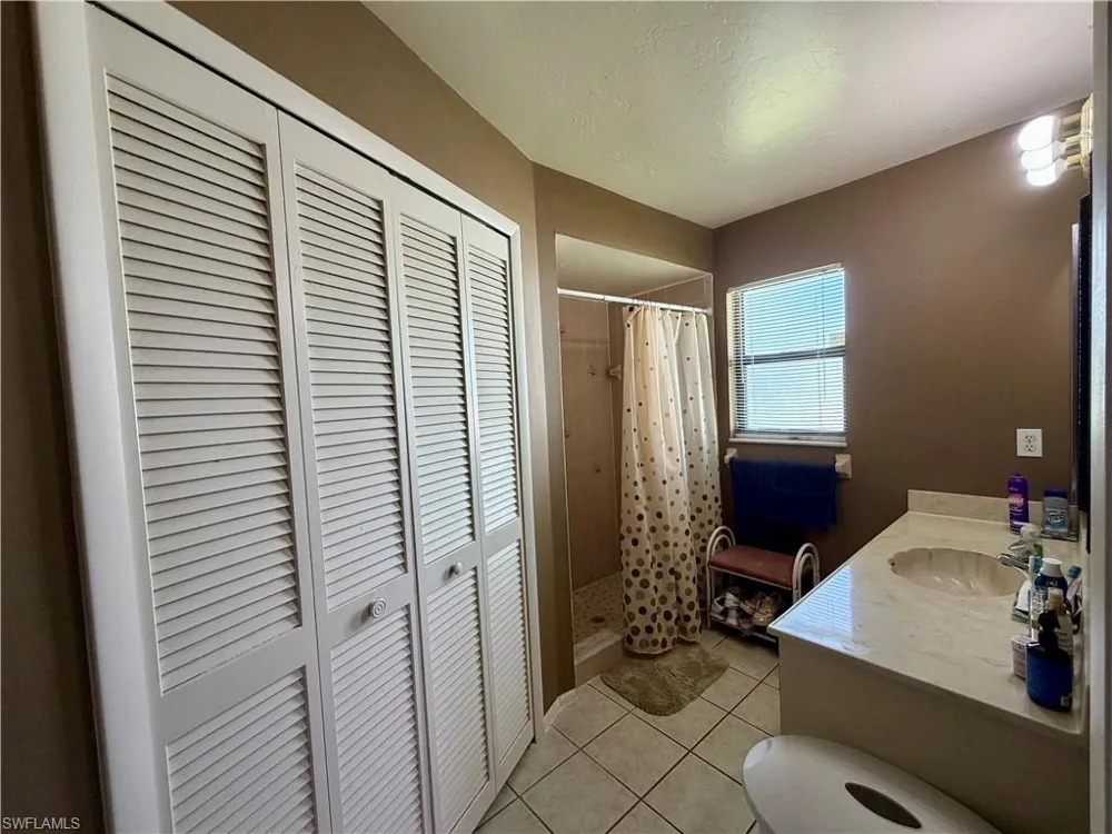 1435 SE 19th Street Cape Coral, FL 33990