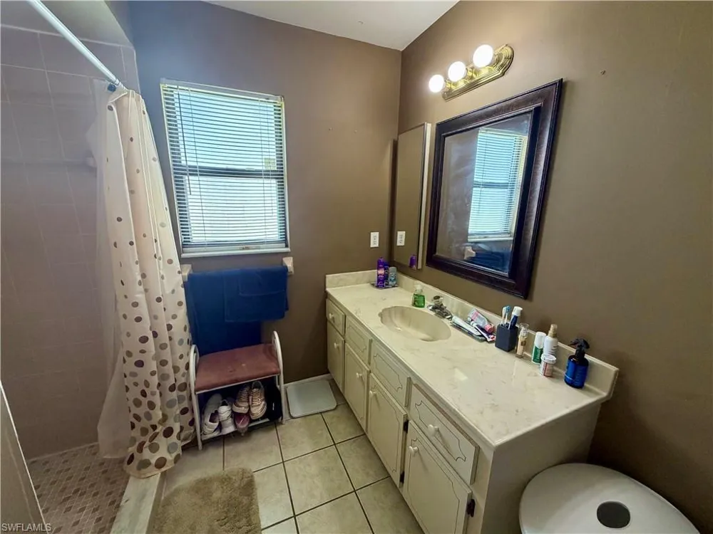 1435 SE 19th Street Cape Coral, FL 33990