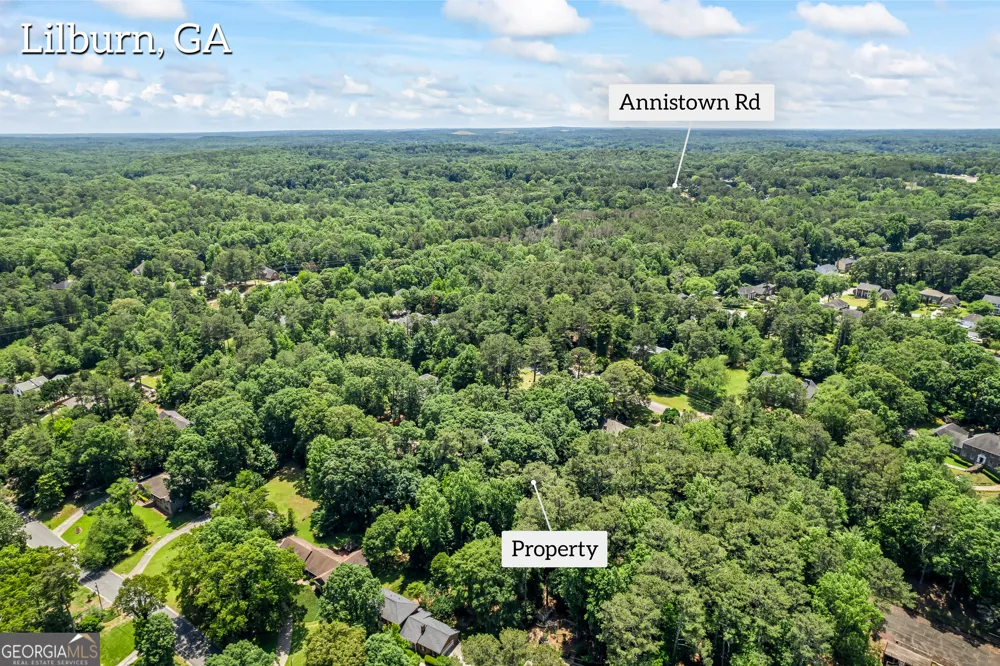 5018 Castlewood DR SW Lilburn, GA 30047