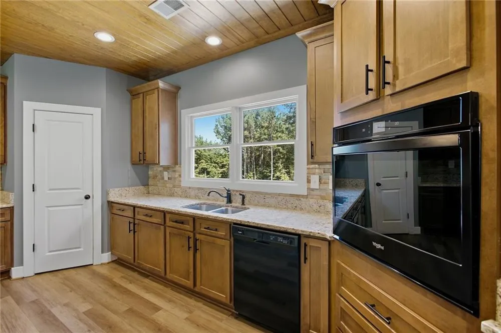 368 Pine Road Rockmart, GA 30153