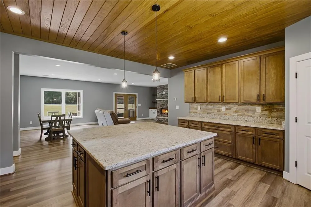 368 Pine Road Rockmart, GA 30153