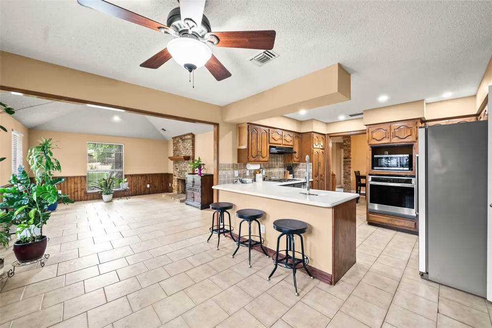 342 Hillcroft Drive Duncanville, TX 75137