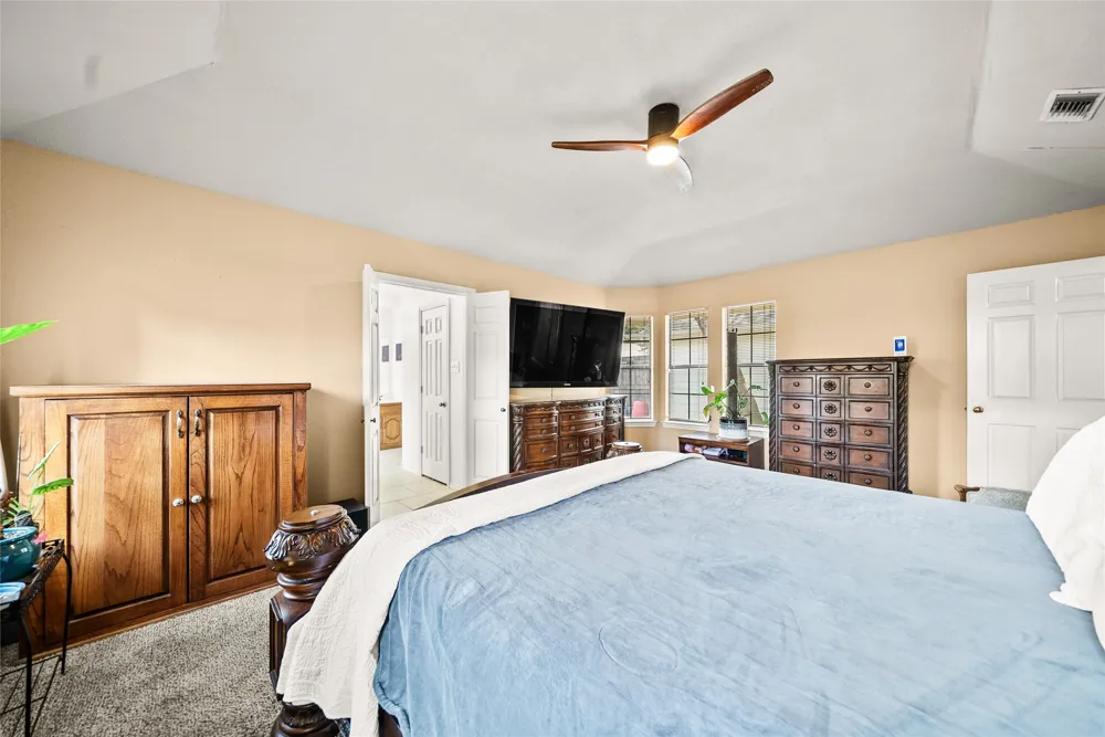 342 Hillcroft Drive Duncanville, TX 75137