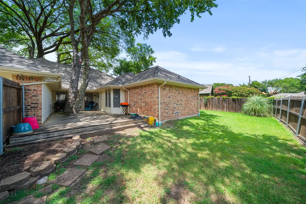 342 Hillcroft Drive Duncanville, TX 75137