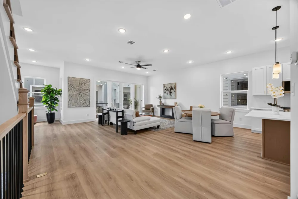 316 Walthall #C Houston, TX 77022
