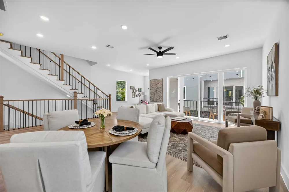 316 Walthall #C Houston, TX 77022