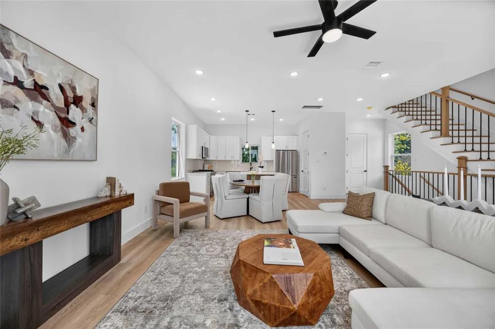 316 Walthall #C Houston, TX 77022