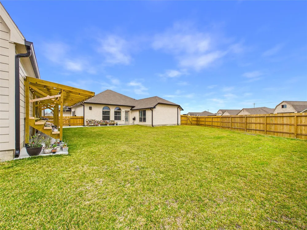 2101 Kimberly Way League City, TX 77539