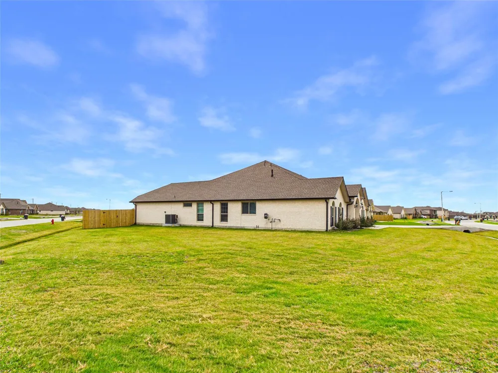 2101 Kimberly Way League City, TX 77539