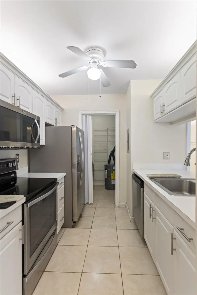 2734 Nob Hill Rd Sunrise, FL 33322