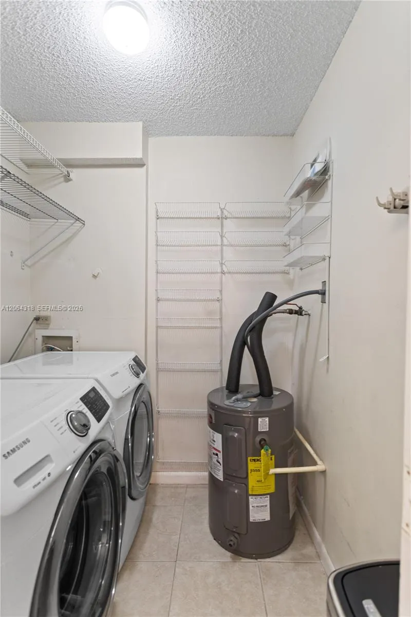 2734 Nob Hill Rd Sunrise, FL 33322