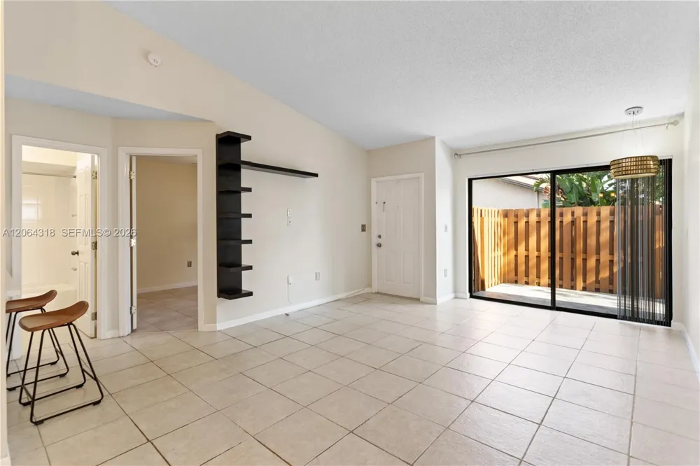 2734 Nob Hill Rd Sunrise, FL 33322