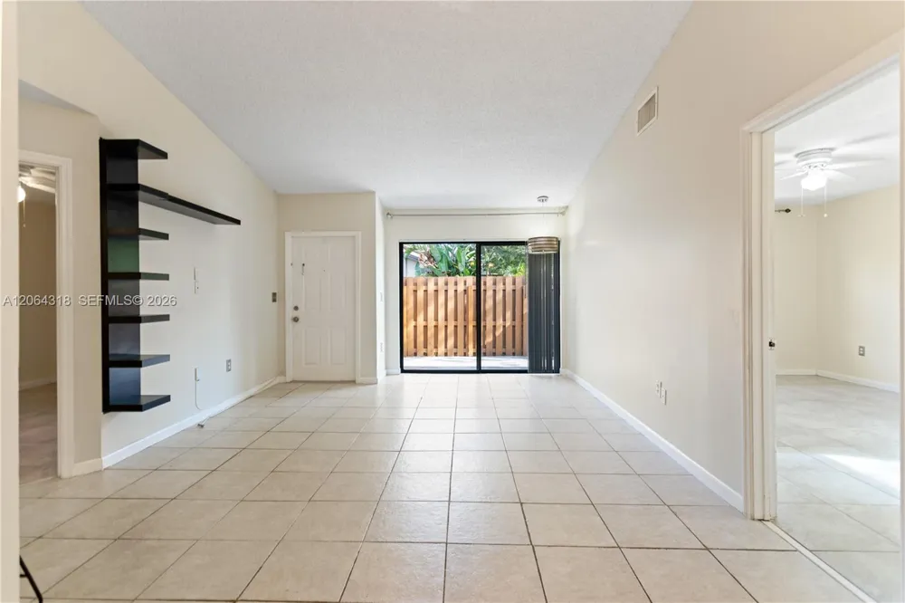 2734 Nob Hill Rd Sunrise, FL 33322