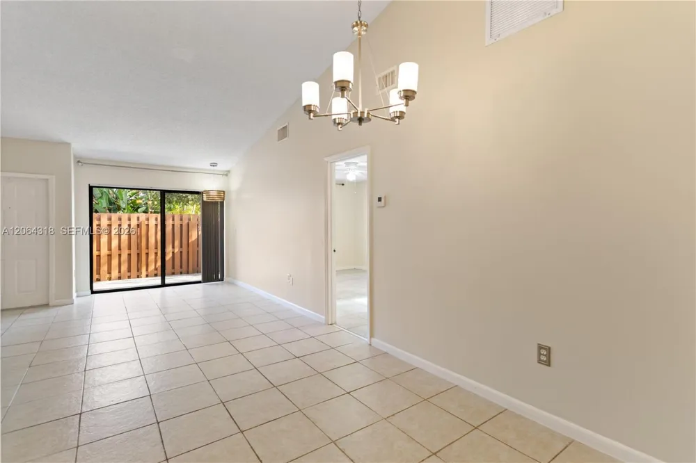 2734 Nob Hill Rd Sunrise, FL 33322