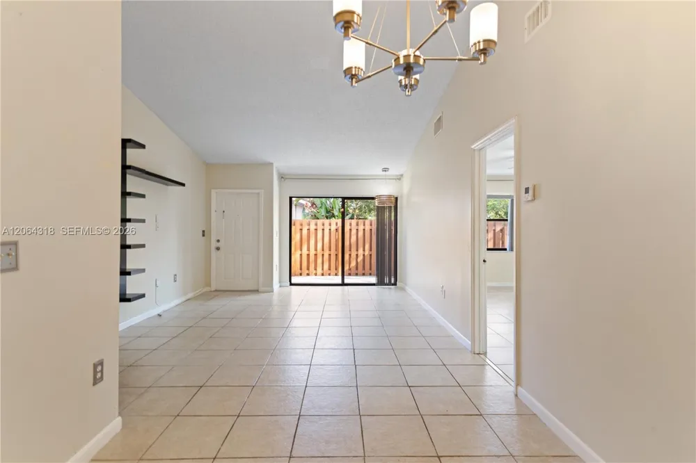 2734 Nob Hill Rd Sunrise, FL 33322