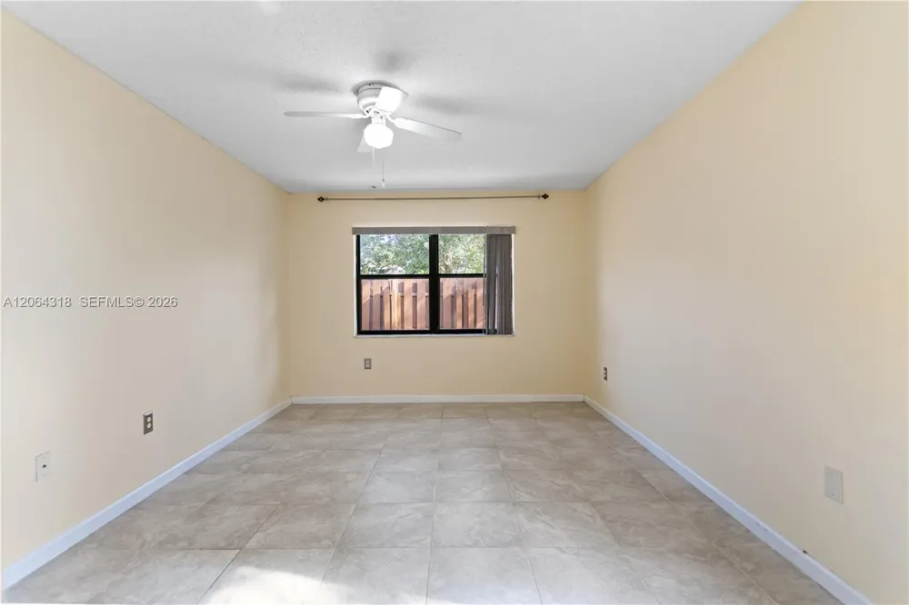 2734 Nob Hill Rd Sunrise, FL 33322