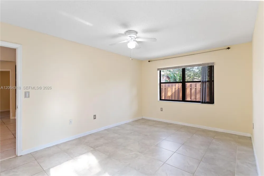 2734 Nob Hill Rd Sunrise, FL 33322