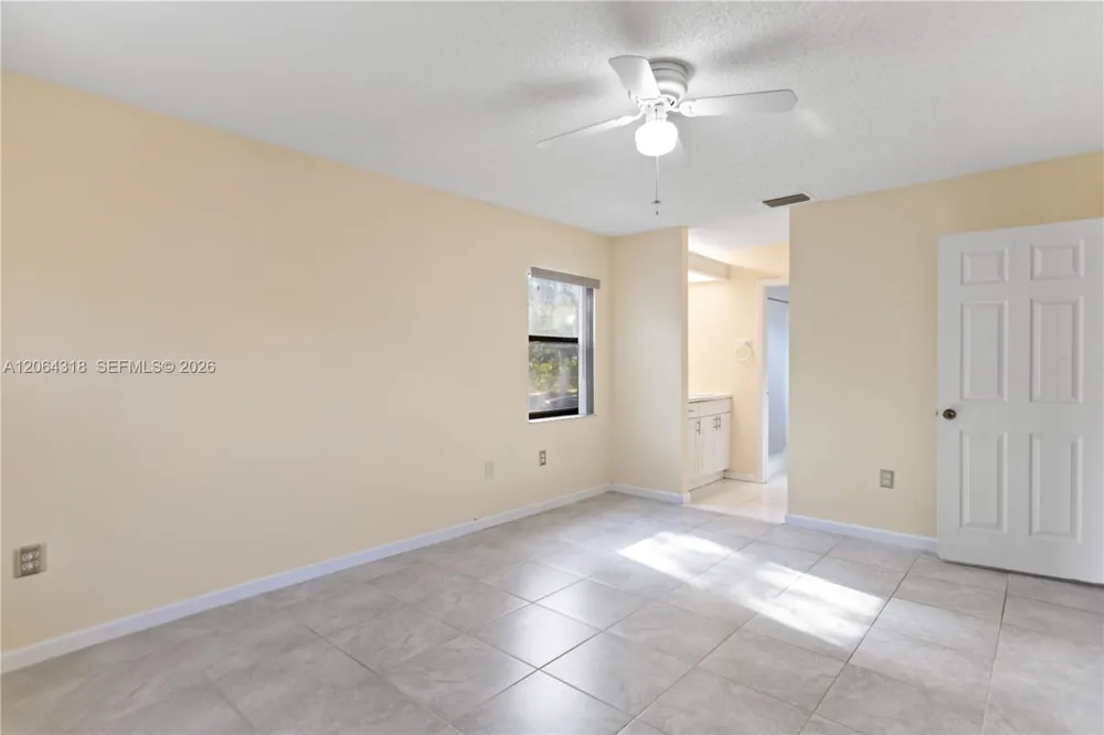 2734 Nob Hill Rd Sunrise, FL 33322