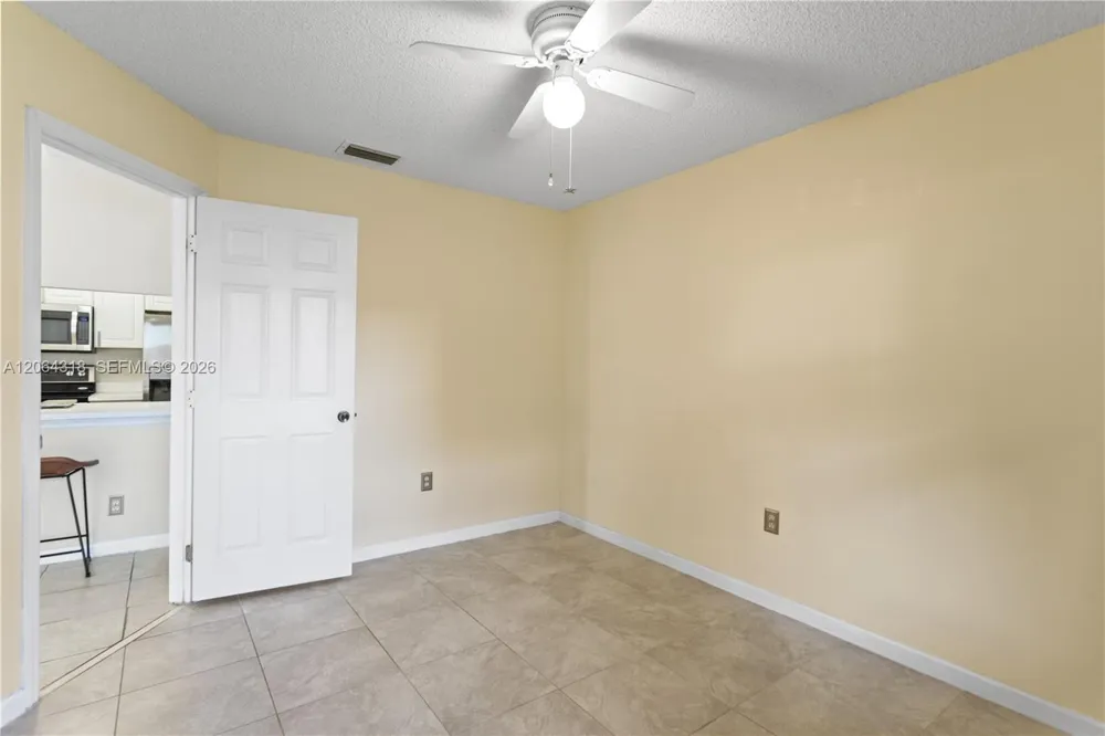 2734 Nob Hill Rd Sunrise, FL 33322