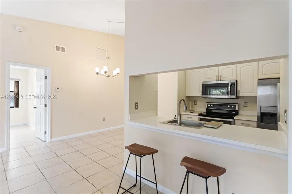 2734 Nob Hill Rd Sunrise, FL 33322