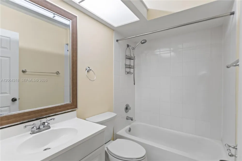 2734 Nob Hill Rd Sunrise, FL 33322