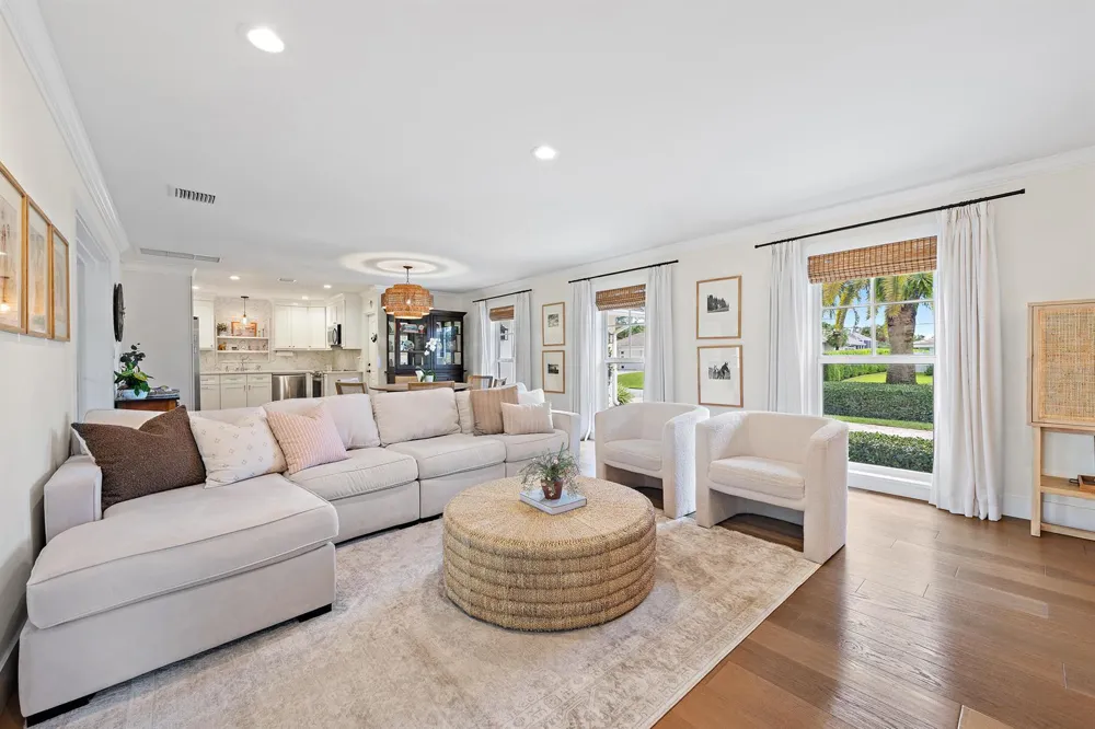 215 Golfview Drive Tequesta, FL 33469