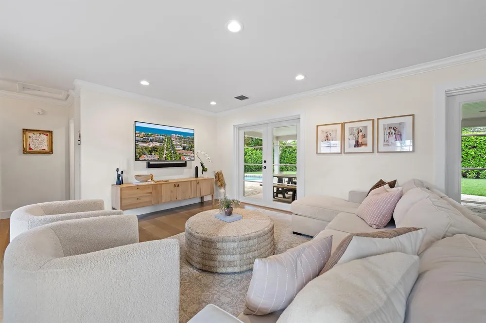 215 Golfview Drive Tequesta, FL 33469