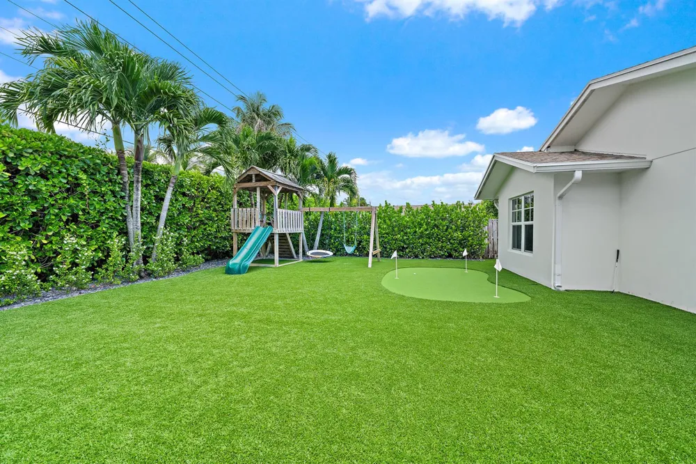 215 Golfview Drive Tequesta, FL 33469