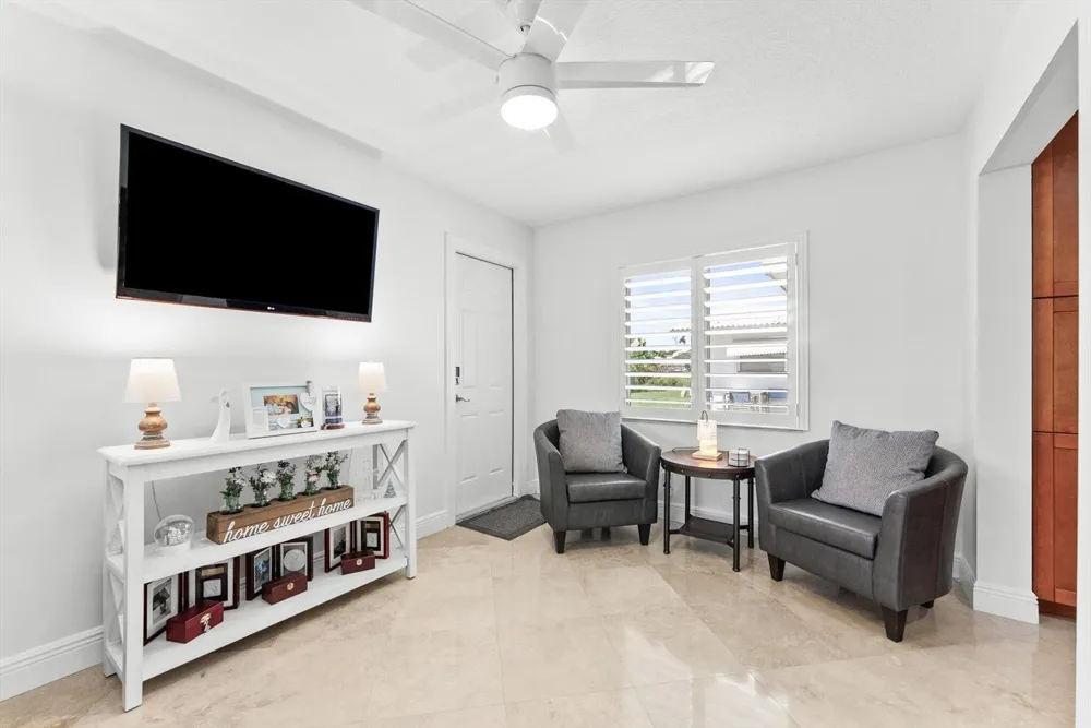 2390 SW 14th Avenue Boynton Beach, FL 33426