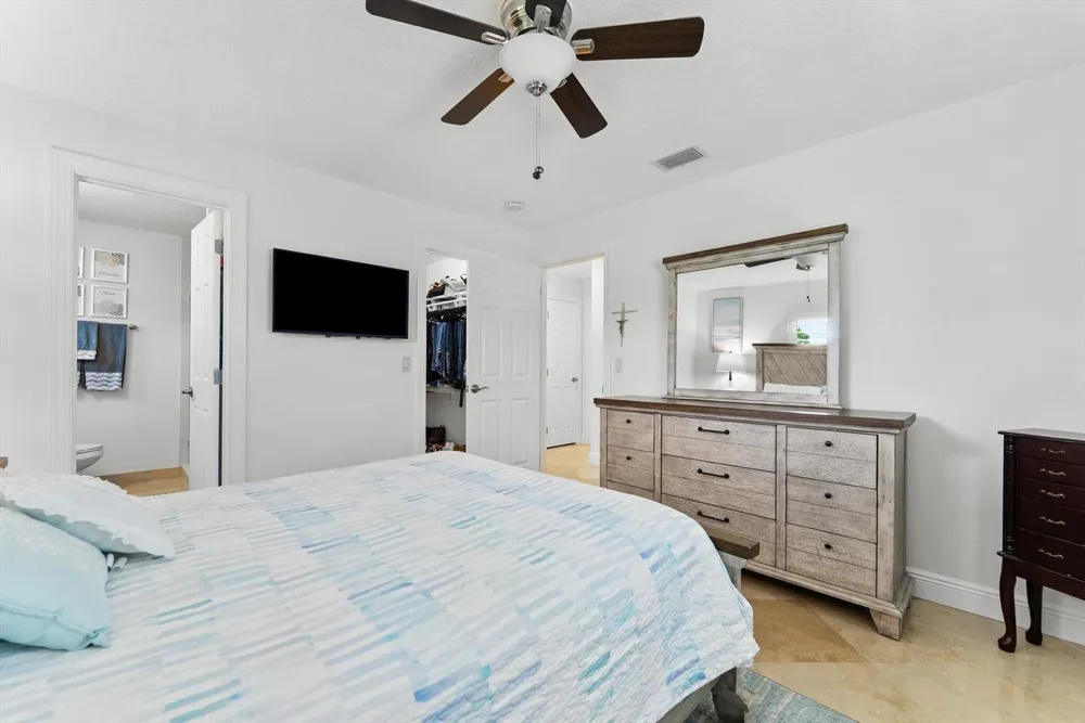 2390 SW 14th Avenue Boynton Beach, FL 33426